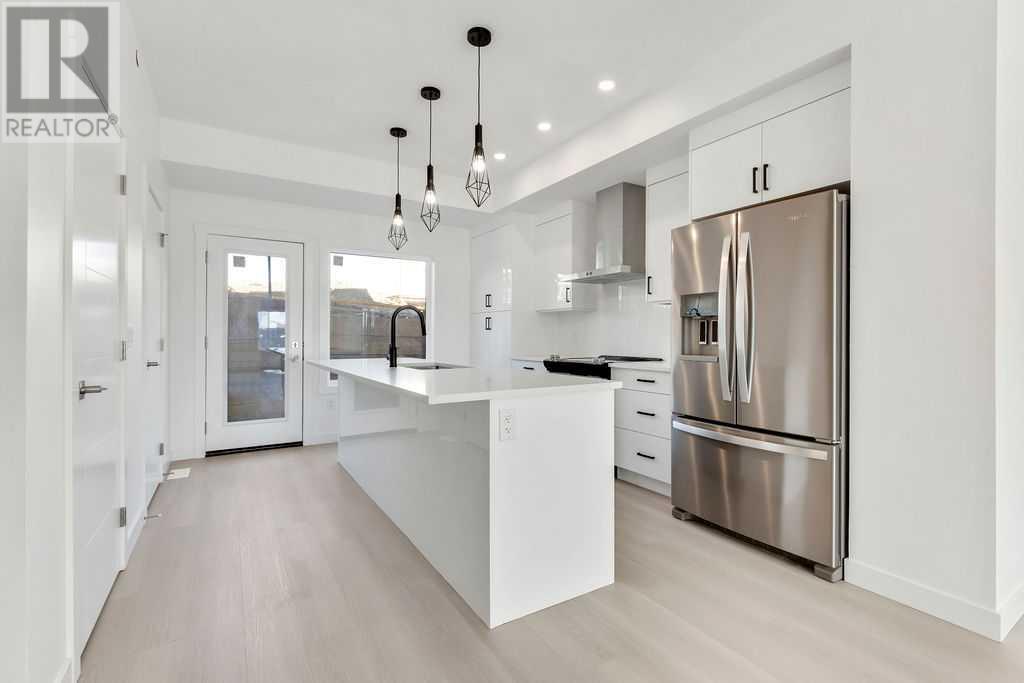 Property at 322 Sage Hill Circle NW image 4