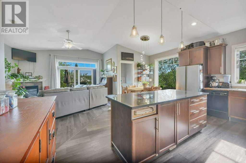 Property at 137 Oldring Crescent image 5