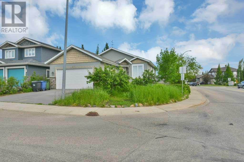 Property at 137 Oldring Crescent image 1