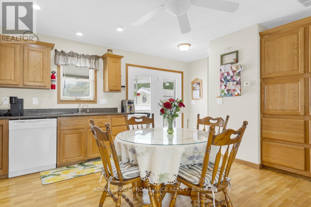 96 - 153 County Rod 27, Prince Edward County (Hillier), Ontario  K0K 1T0 - Photo 9 - X12251225