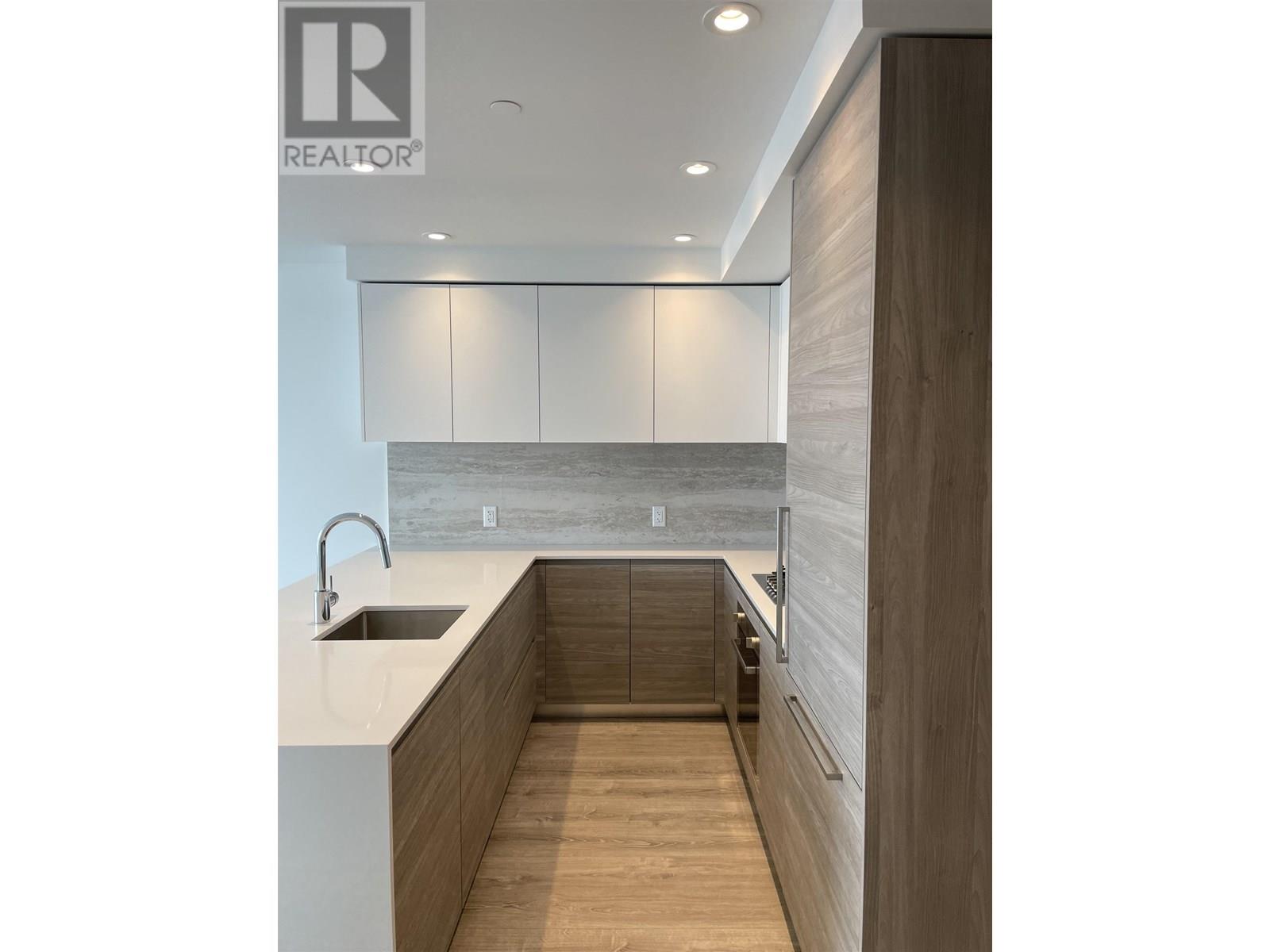 802 680 Quayside Drive, New Westminster, British Columbia  V3M 0P2 - Photo 4 - R3019372