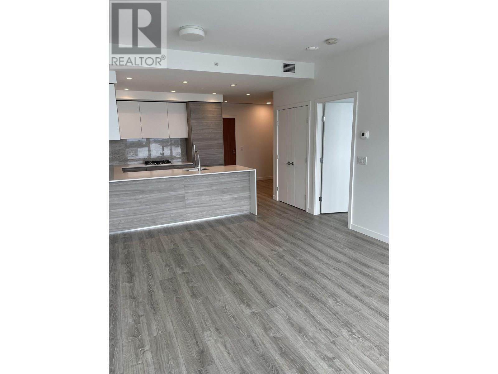 802 680 Quayside Drive, New Westminster, British Columbia  V3M 0P2 - Photo 3 - R3019372