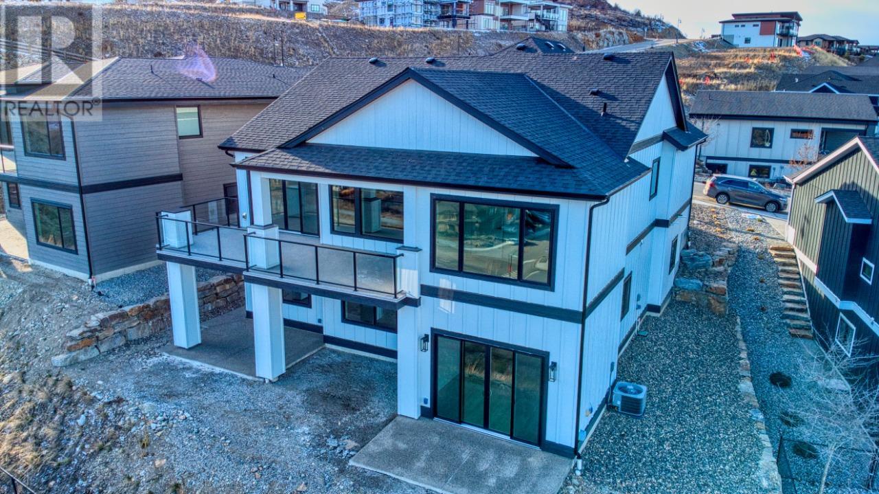 Property at 1066 Emslie Street image 2