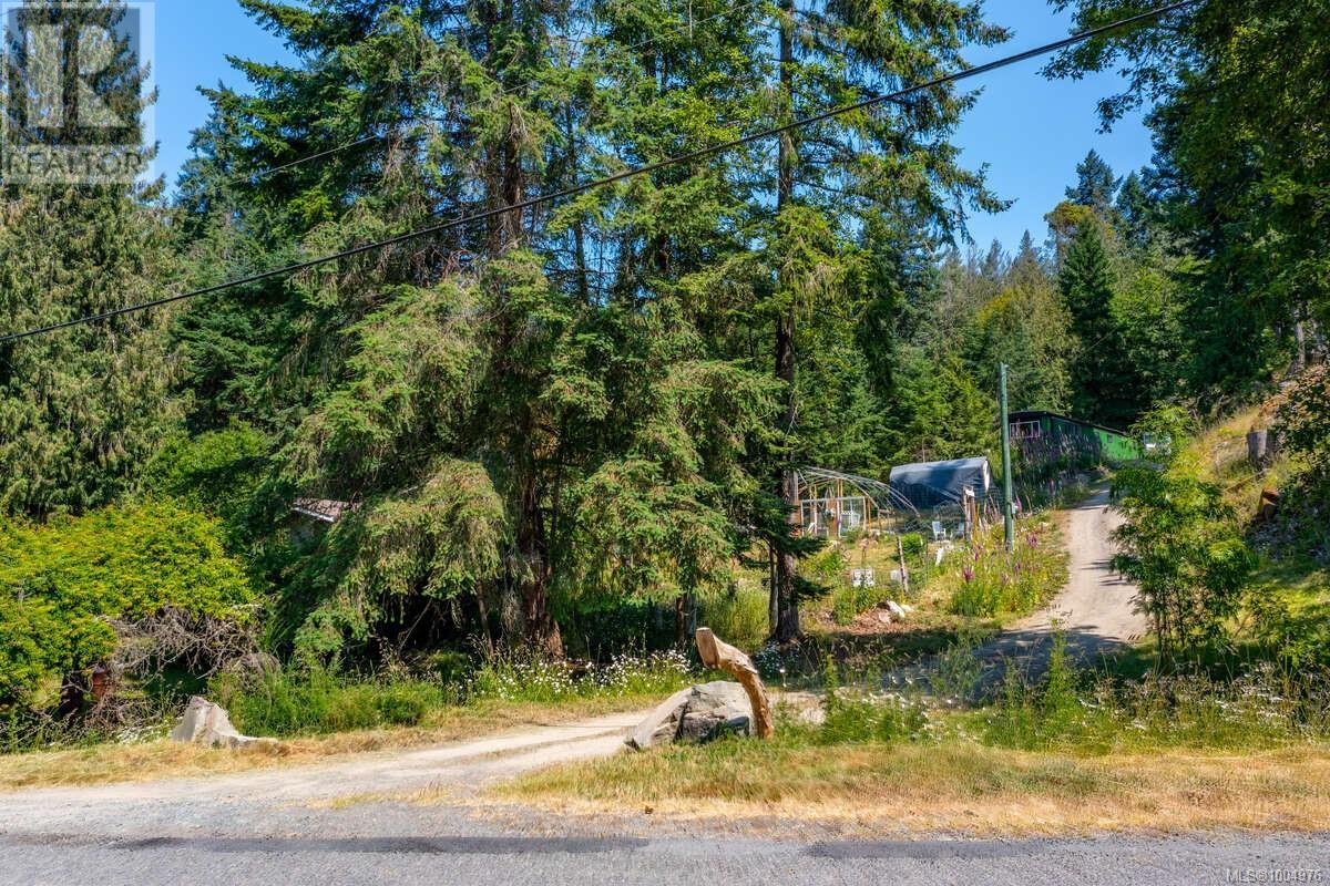 2620 Gunwhale Rd, Pender Island, British Columbia  V0N 2M2 - Photo 3 - 1004976
