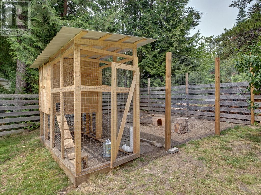 8057 Cooper Road, Halfmoon Bay, British Columbia  V7Z 1A6 - Photo 6 - R3020991