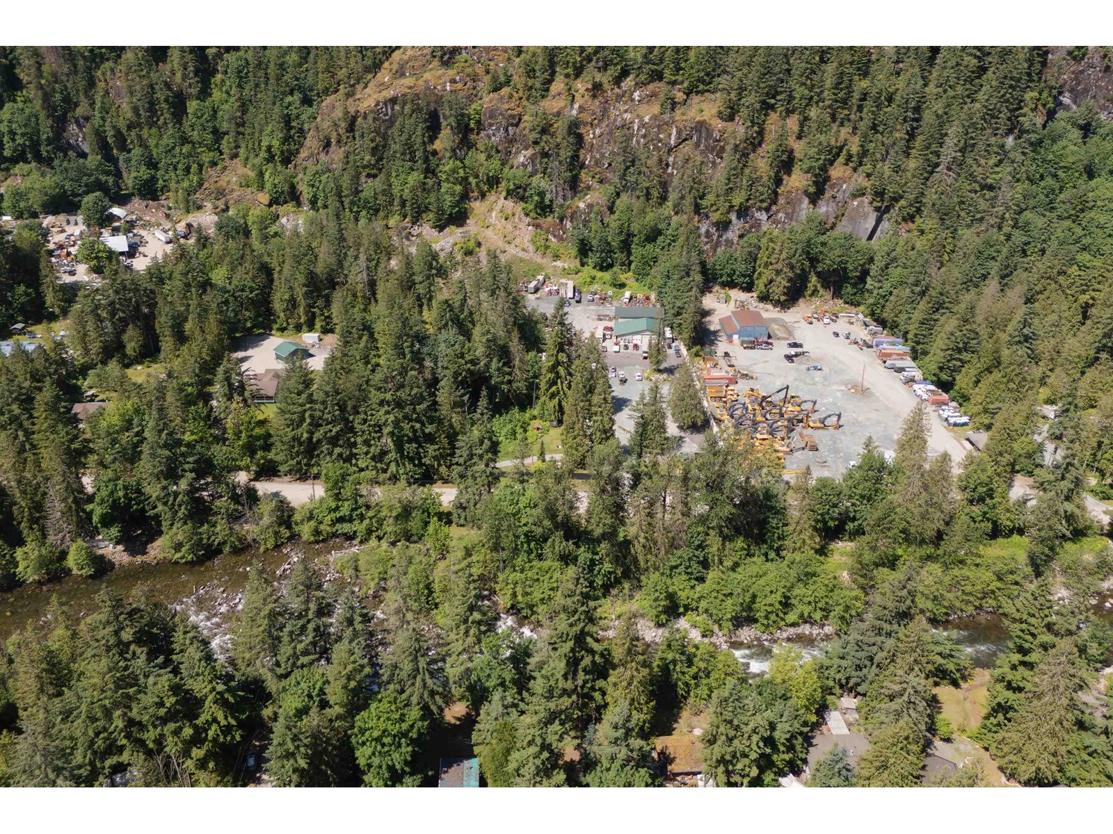 19652 Silver Skagit Road, Hope, Hope, British Columbia  V0X 1L2 - Photo 6 - C8070391