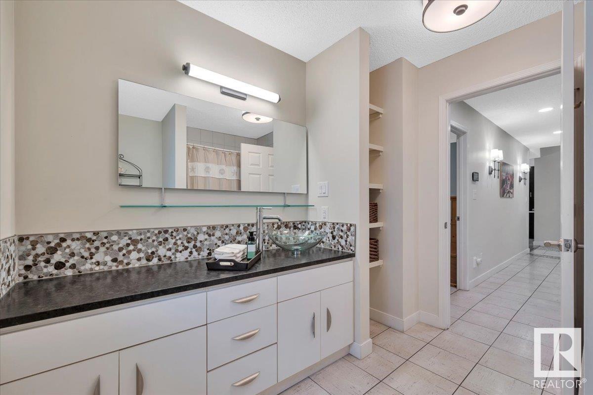 Property at 234 OMAND DR NW image 5