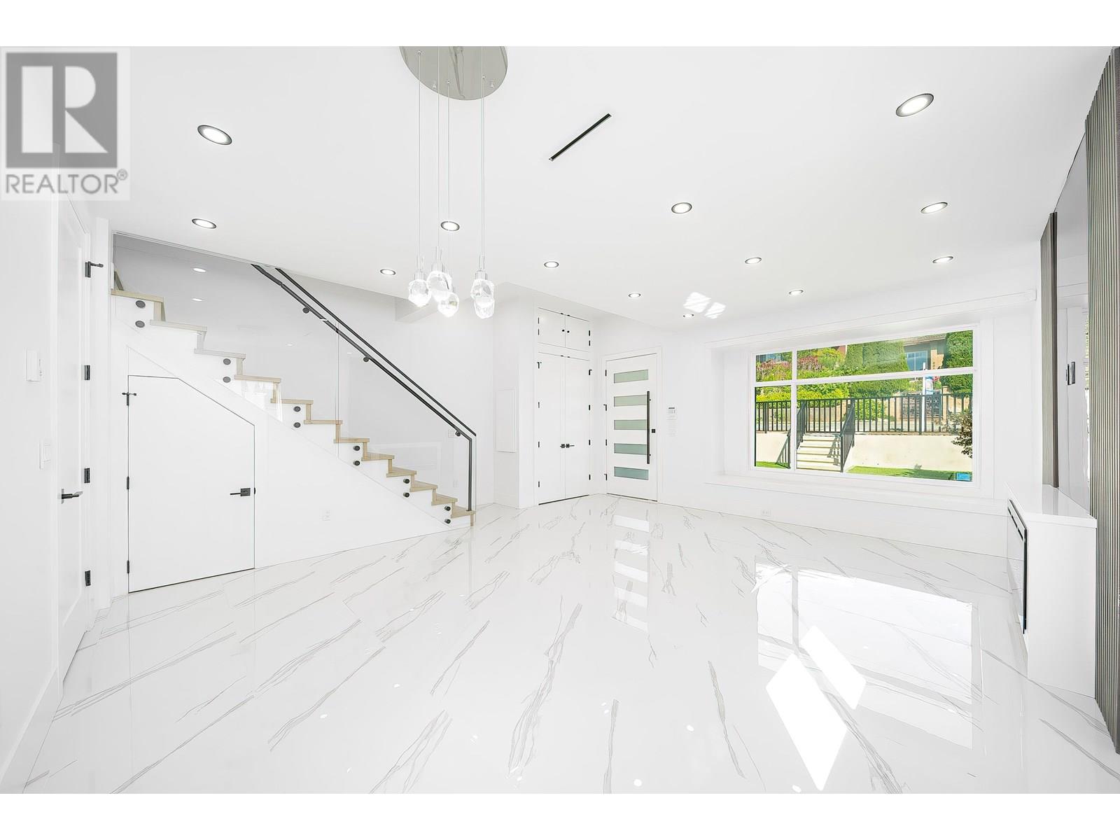 8014 11th Avenue, Burnaby, British Columbia  V3N 2N7 - Photo 38 - R3018484