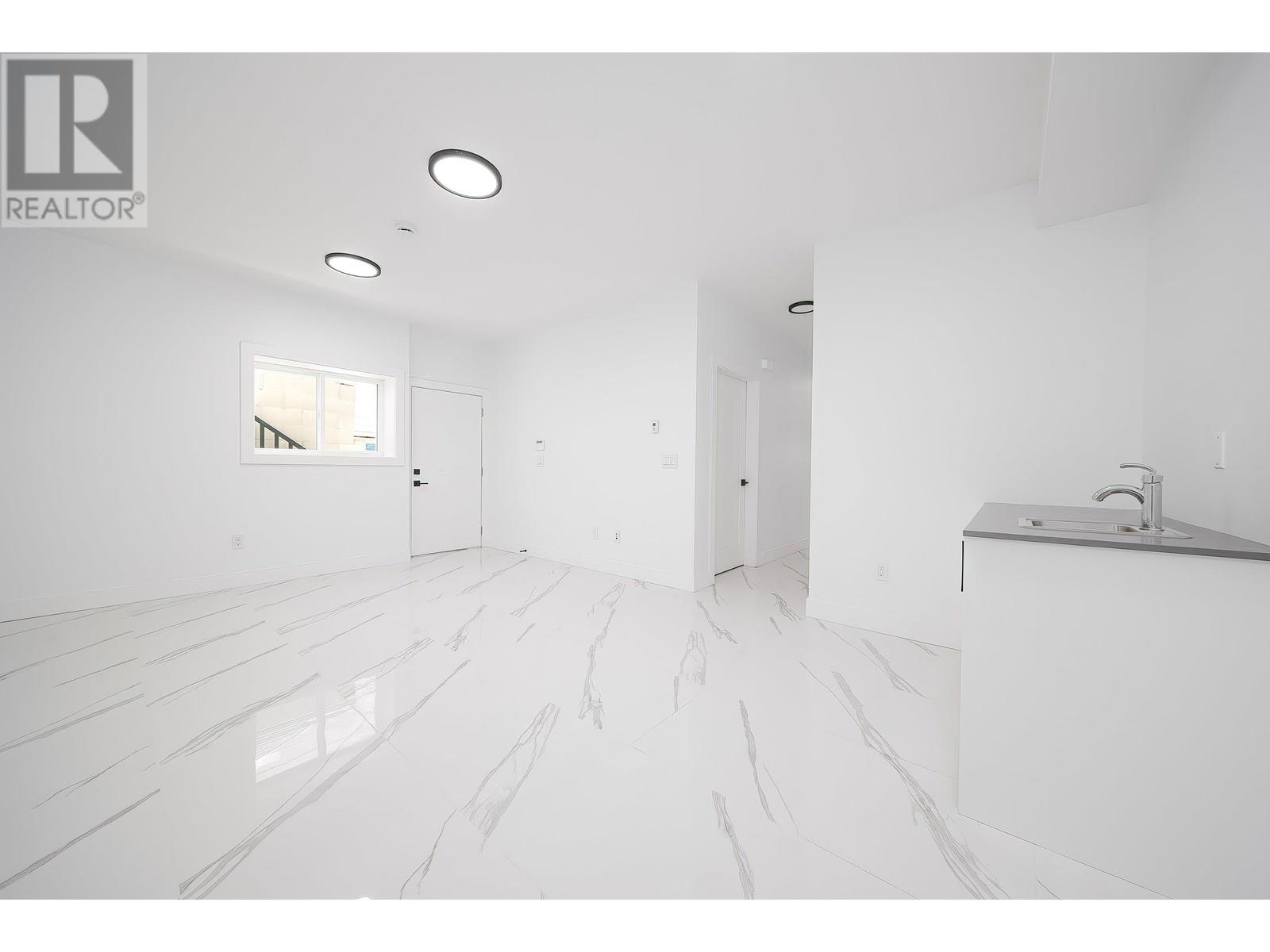 8014 11th Avenue, Burnaby, British Columbia  V3N 2N7 - Photo 35 - R3018484