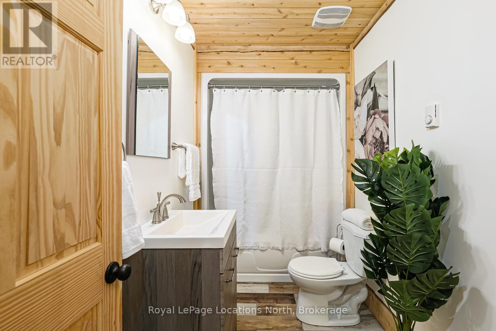 025359 Euph-St Vincent Townline, Meaford, Ontario  N4L 1W5 - Photo 18 - X12251251