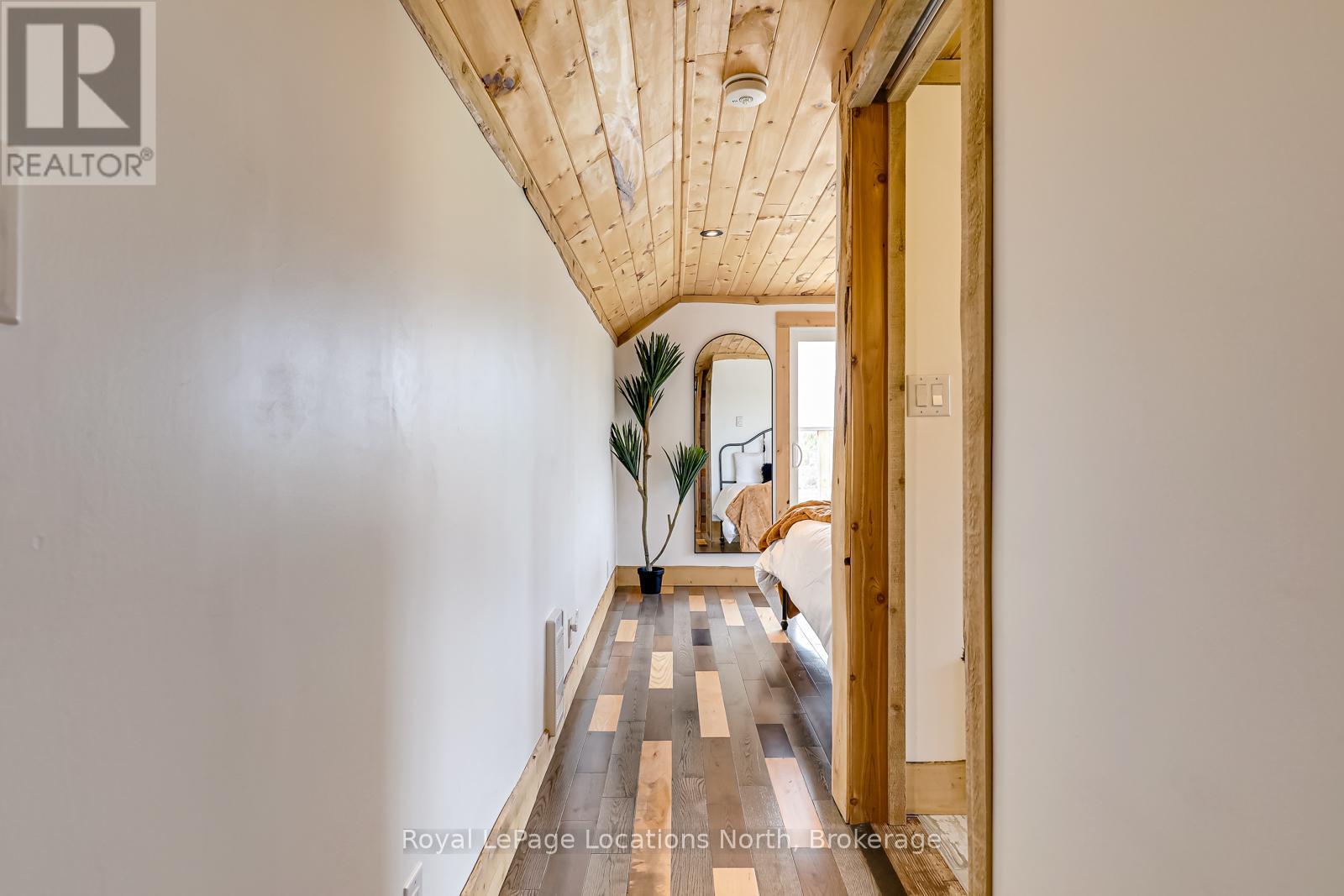 025359 Euph-St Vincent Townline, Meaford, Ontario  N4L 1W5 - Photo 29 - X12251251