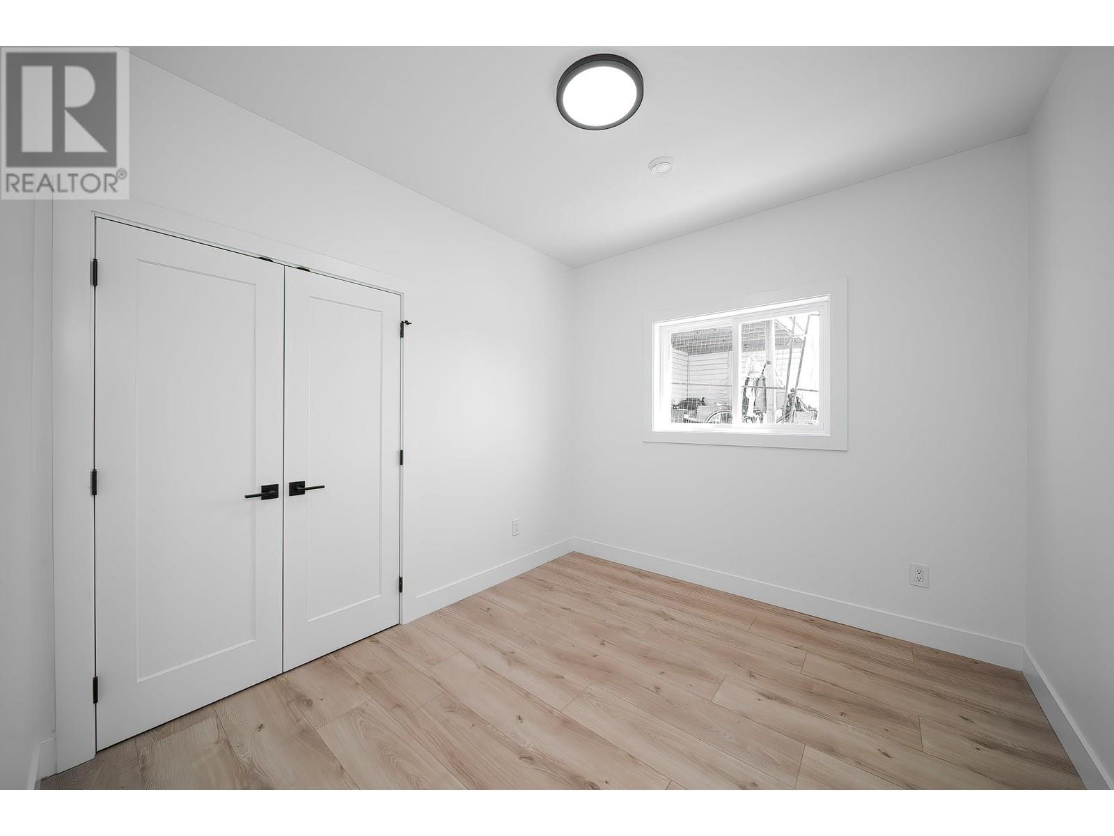 8014 11th Avenue, Burnaby, British Columbia  V3N 2N7 - Photo 29 - R3018484