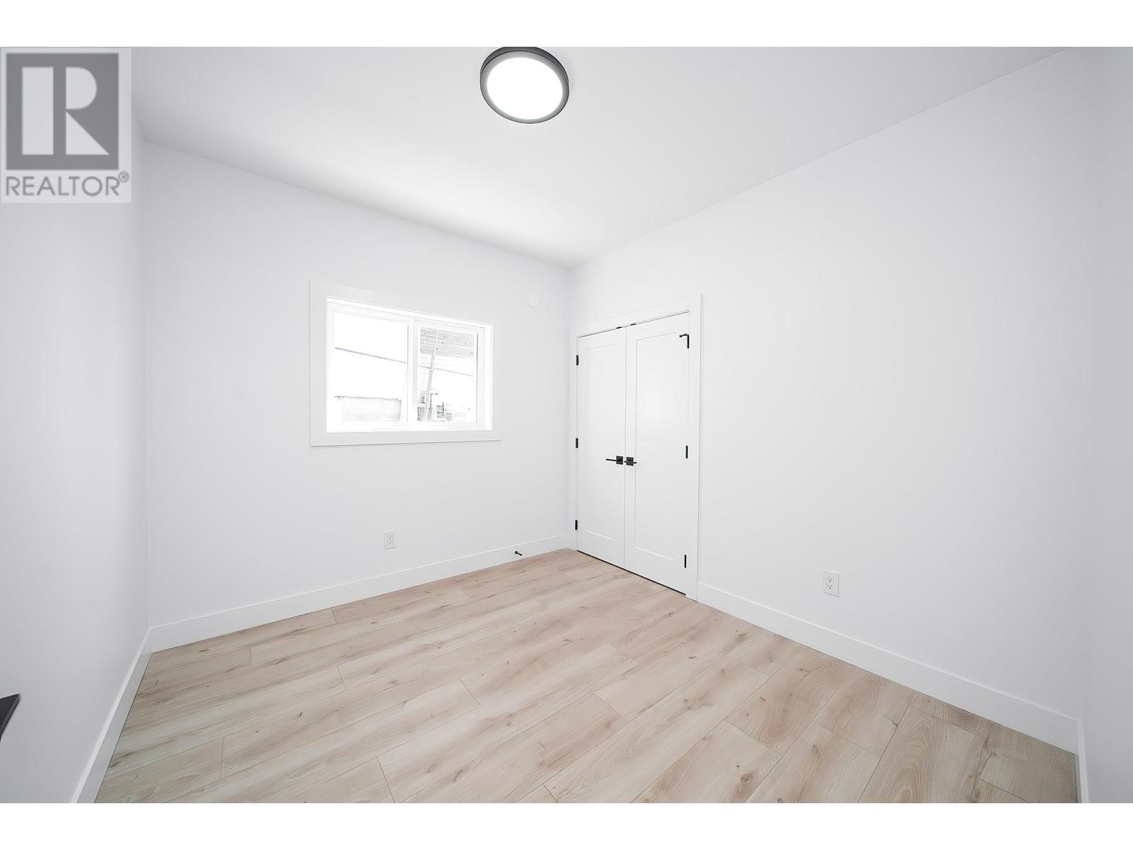 8014 11th Avenue, Burnaby, British Columbia  V3N 2N7 - Photo 31 - R3018484