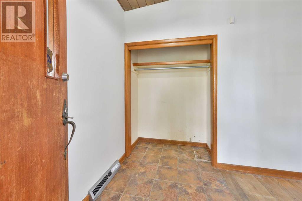 Property at 89 Governor Drive SW image 4
