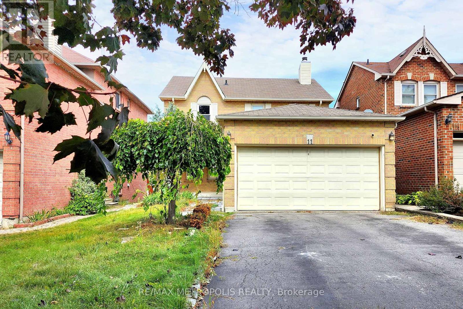 Property at 11 NOAKE CRESCENT image 3