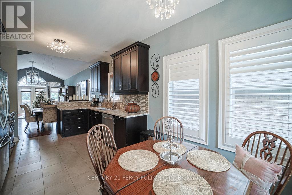 Property at 159 RIDGE WAY image 5