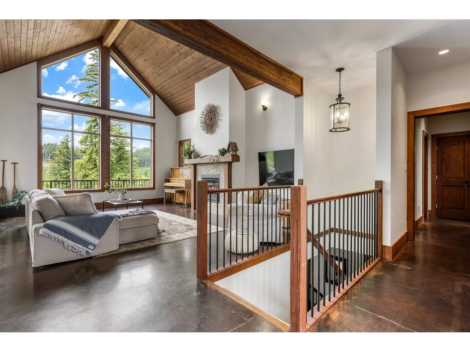 Property at 1585 WOODSIDE PLACE image 5