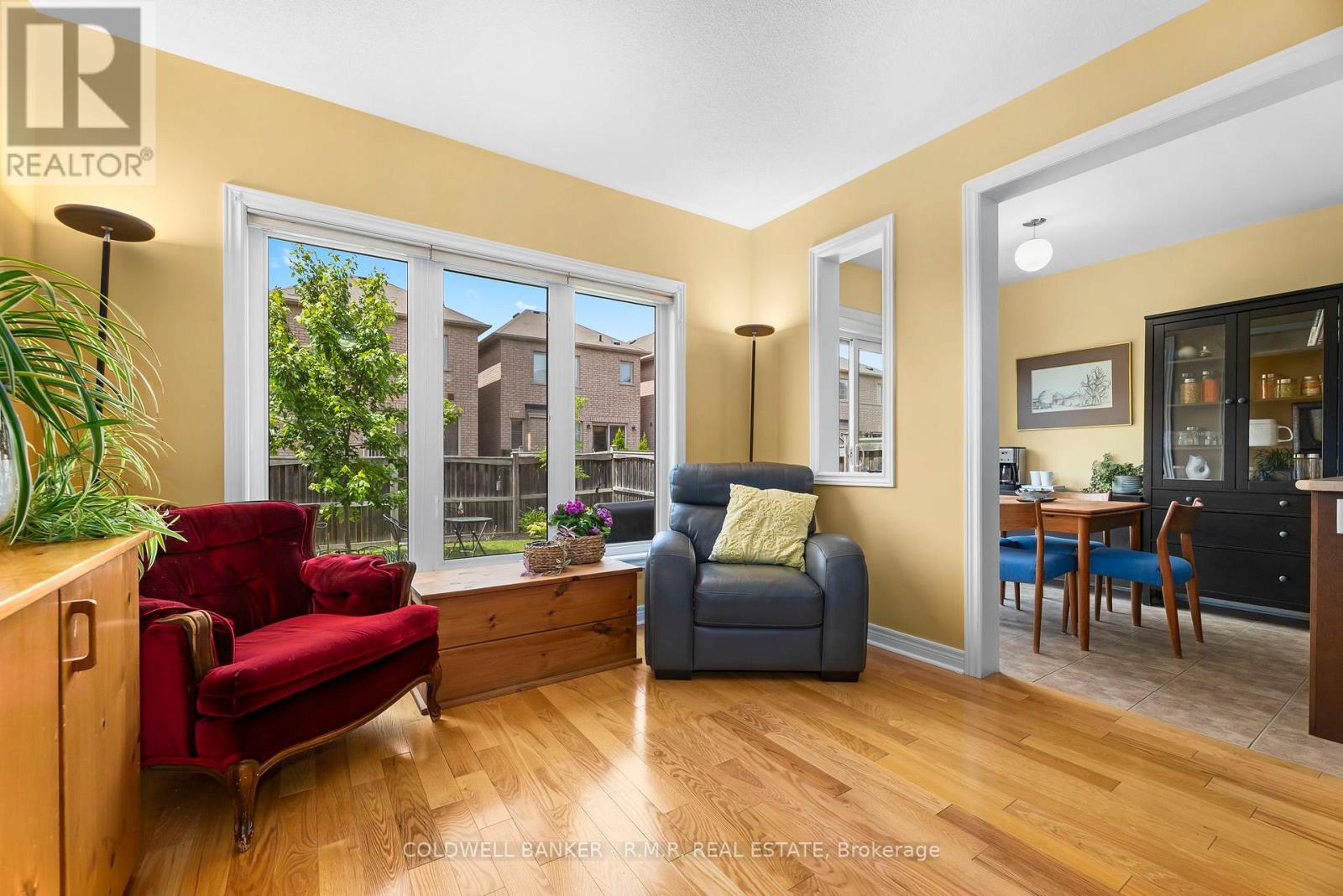 Property at 14 BETULA GATE image 4