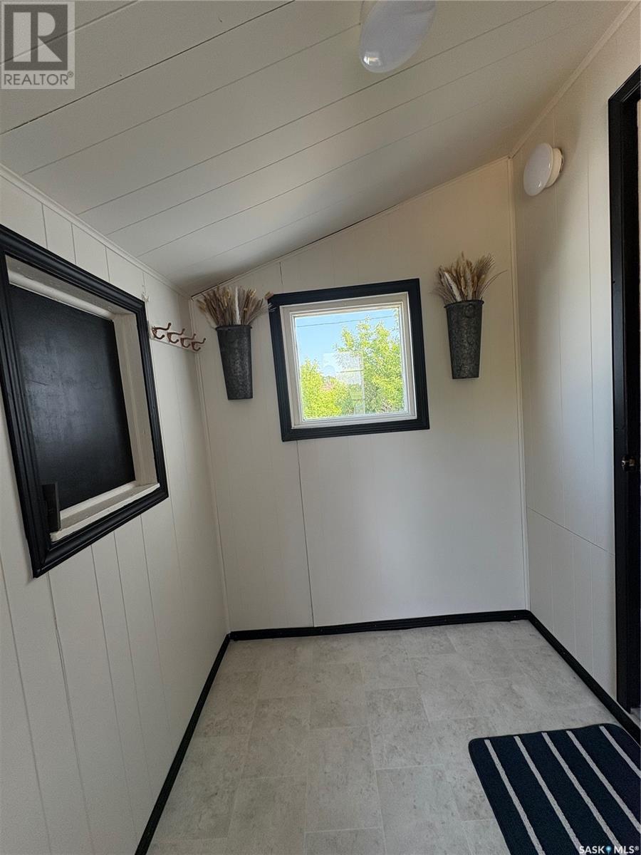 108 Warren Road, Kelliher, Saskatchewan  S0A 1V0 - Photo 4 - SK010988