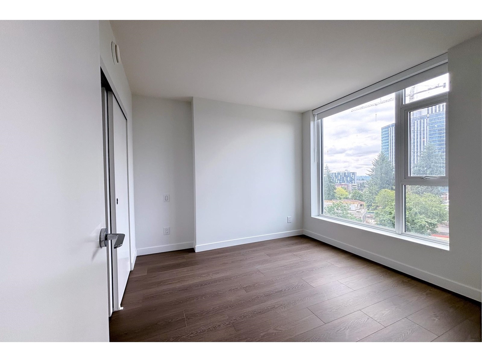 611 13745 George Junction, Surrey, British Columbia  V3T 0V8 - Photo 4 - R3020700