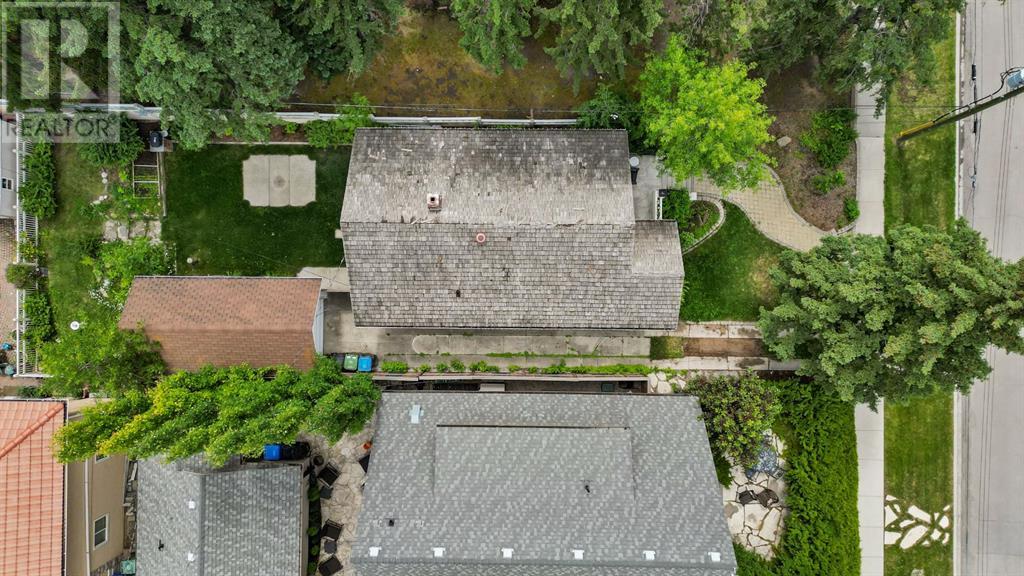 Property at 924 7A Street NW image 4