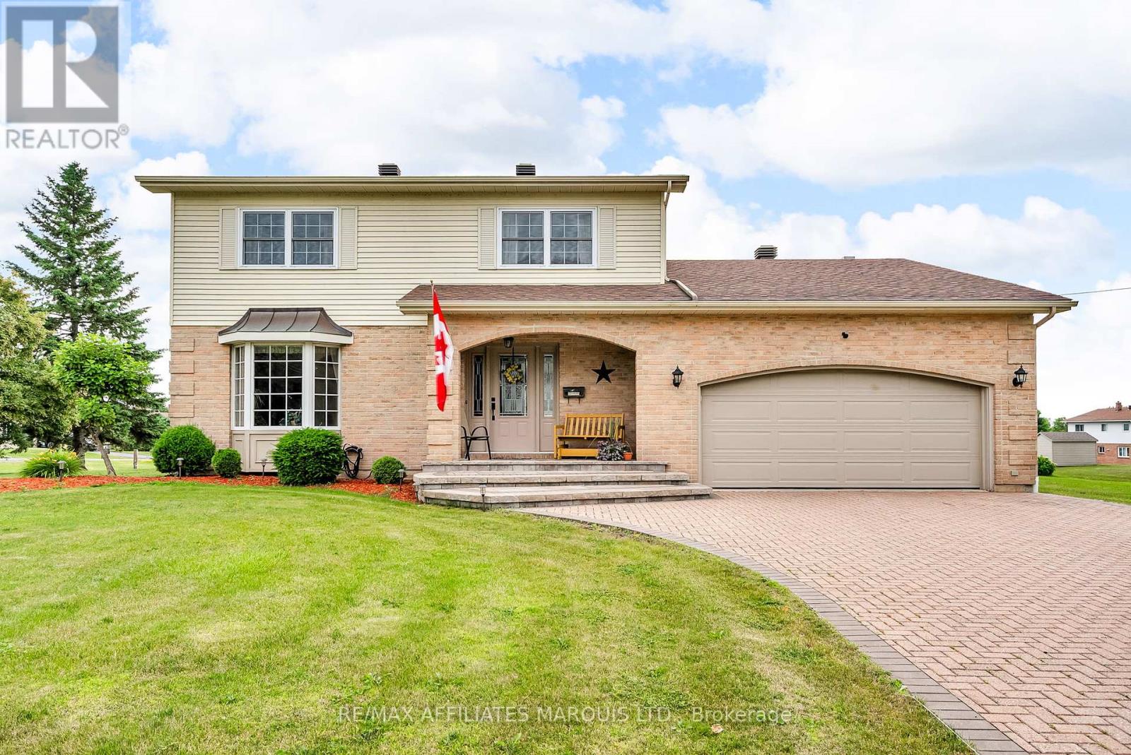 Property at 3400 SUNNYVIEW AVENUE image 2