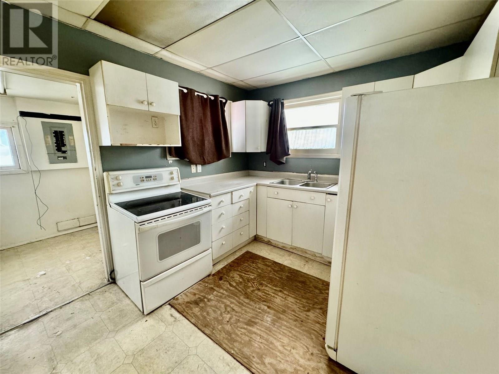 9804 17 Street, Dawson Creek, British Columbia  V1G 4V5 - Photo 6 - 10330257