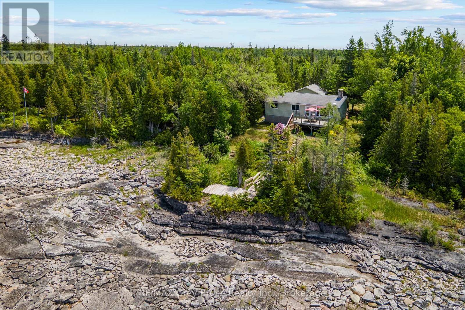 54 Zorra Drive, Northern Bruce Peninsula, Ontario  N0H 2R0 - Photo 37 - X12251305