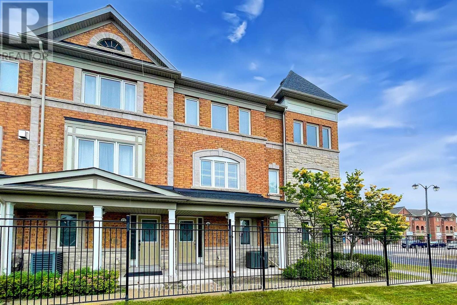 Property at 74 SANCTUARY WAY image 3