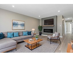 10157 145 ST NW NW Grovenor