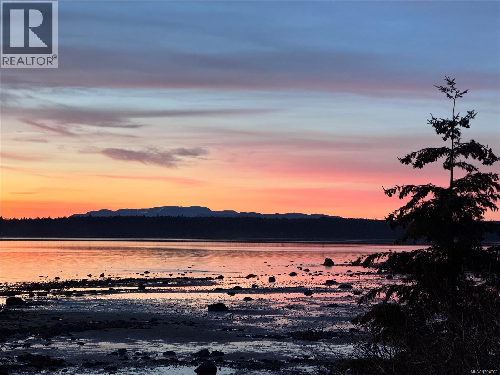 482 Smelt Bay Rd, Cortes Island, British Columbia  V0P 1K0 - Photo 12 - 1004768