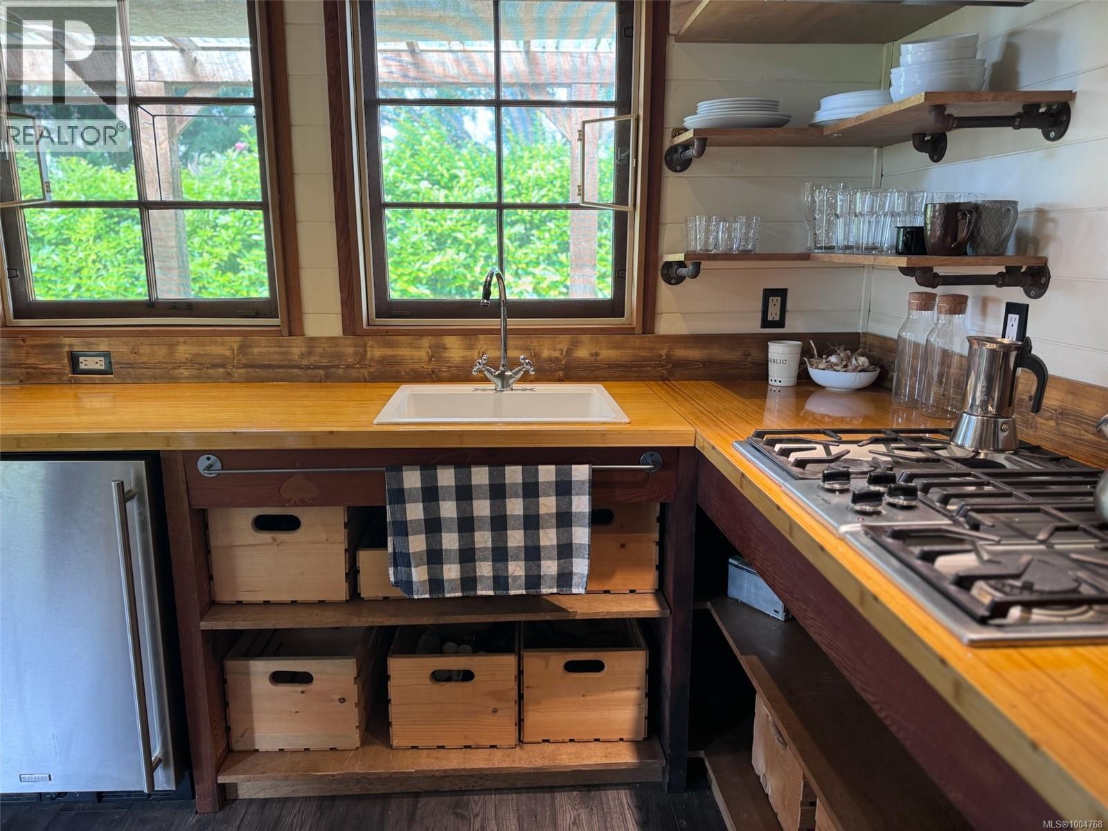 482 Smelt Bay Rd, Cortes Island, British Columbia  V0P 1K0 - Photo 26 - 1004768