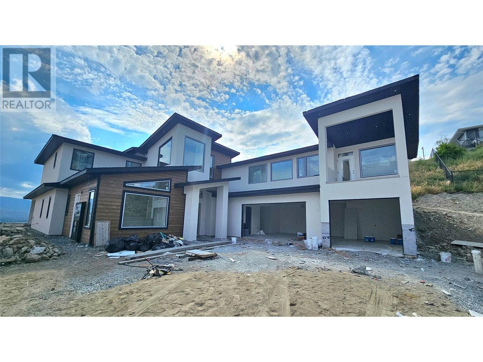 Property at 1122 Carnoustie Drive image 4