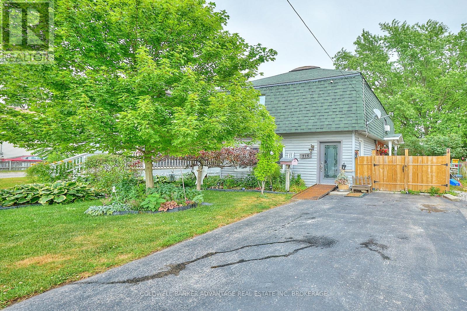 Property at 715 TAMARAC STREET image 1
