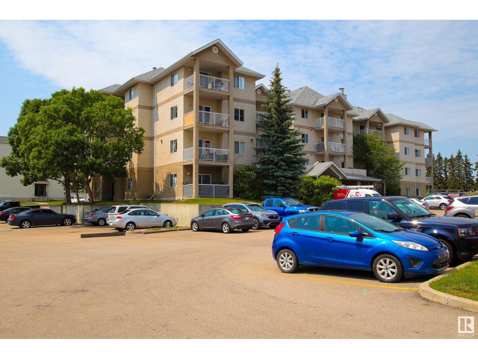 Property at #104 14708 50 ST NW image 1