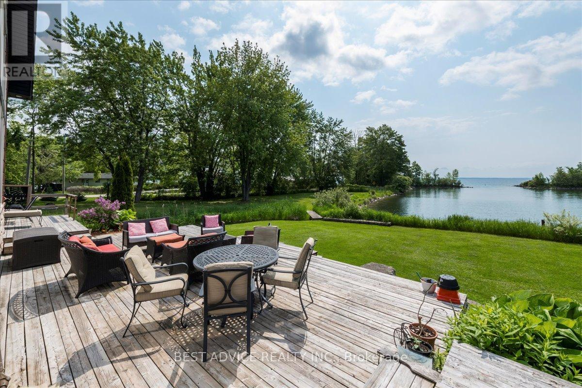 9 Fernwood Lane, Ramara, Ontario  L0K 1B0 - Photo 31 - S12155306