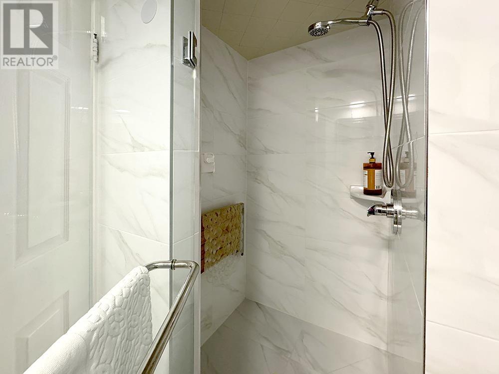 405 6611 Minoru Boulevard, Richmond, British Columbia  V6Y 1Y9 - Photo 17 - R3020159