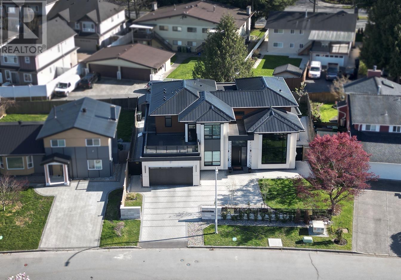 Property at 11320 SEAHURST ROAD image 4