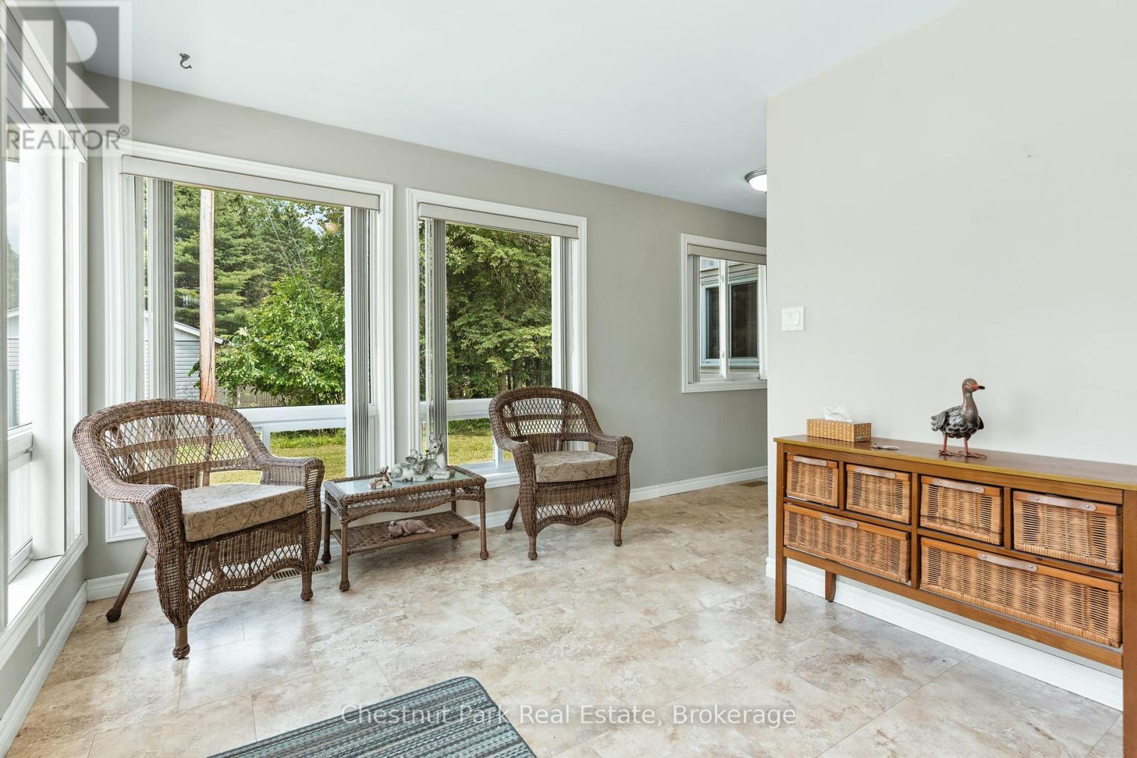 1054 Green Lake Road, Algonquin Highlands, Ontario  K0M 1J1 - Photo 6 - X12247900