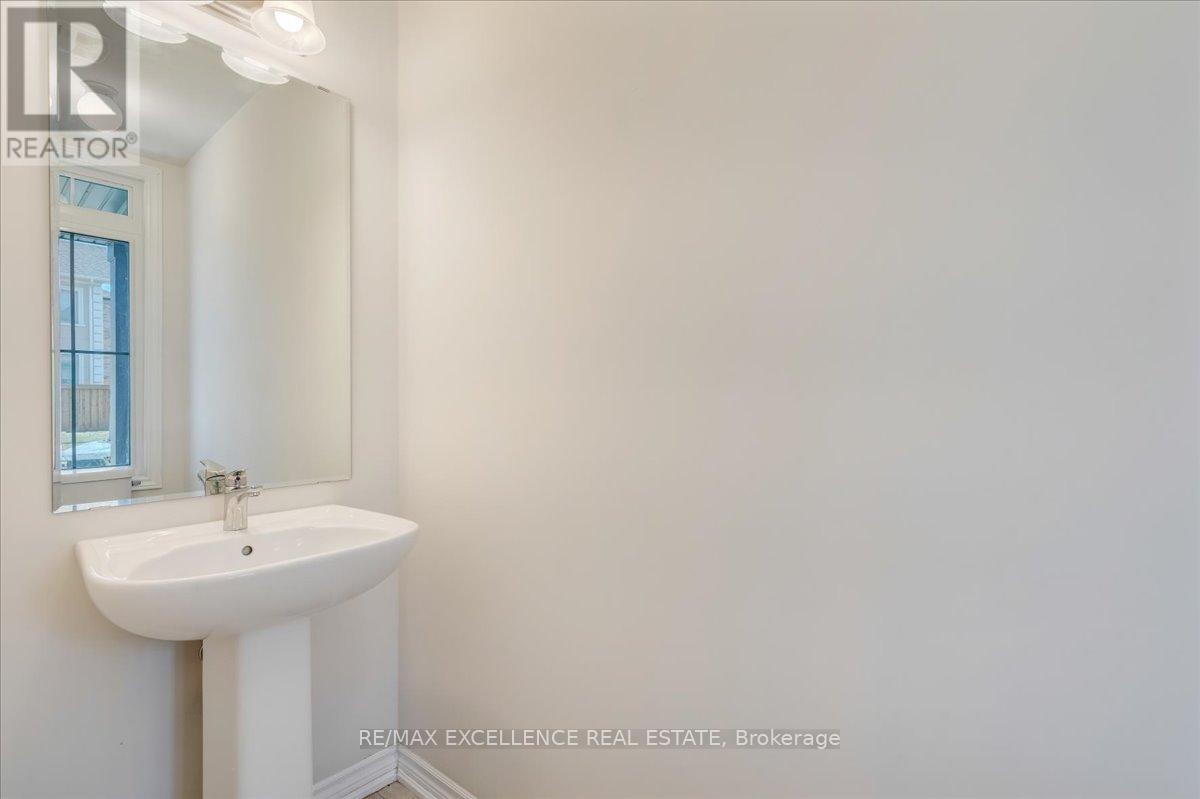 1315 Apollo Street, Oshawa, Ontario  L1K 3E6 - Photo 7 - E12251422