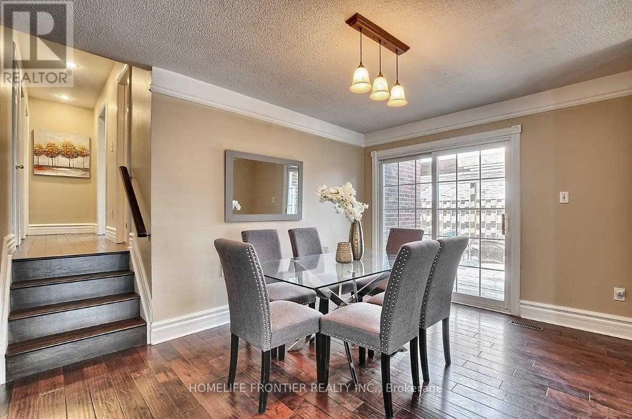 44 Rutledge Avenue, Newmarket, Ontario  L3Y 5T4 - Photo 8 - N12251447