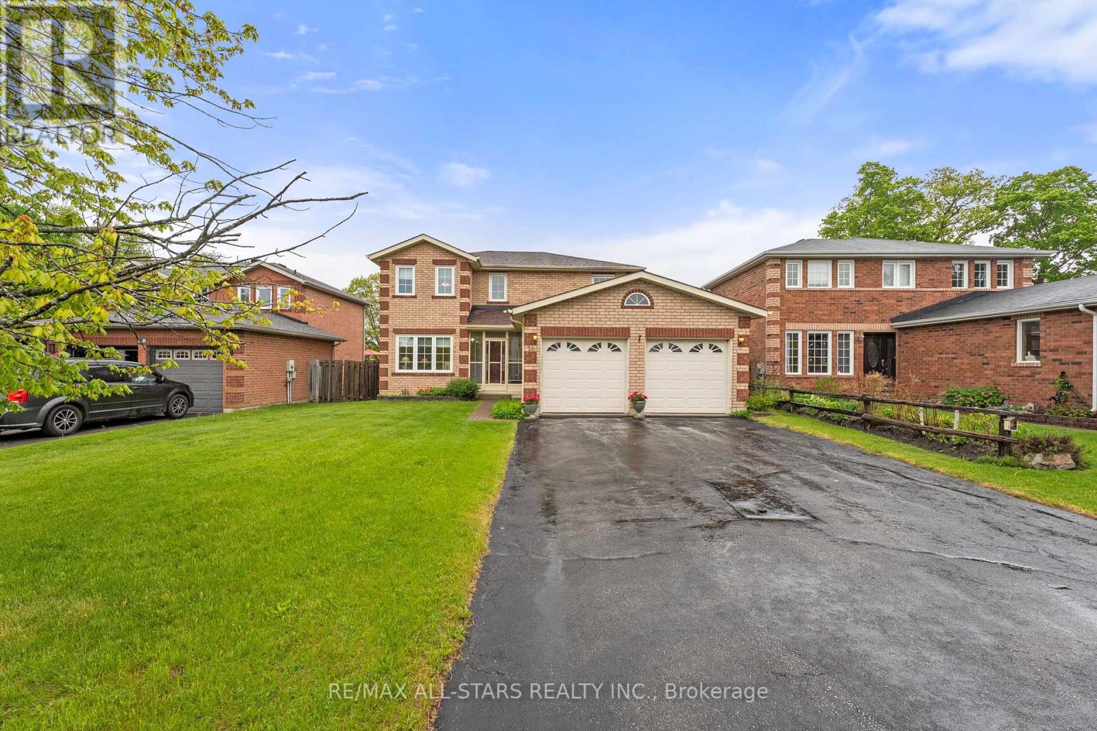 Property at 16 IVEAGH DRIVE image 1