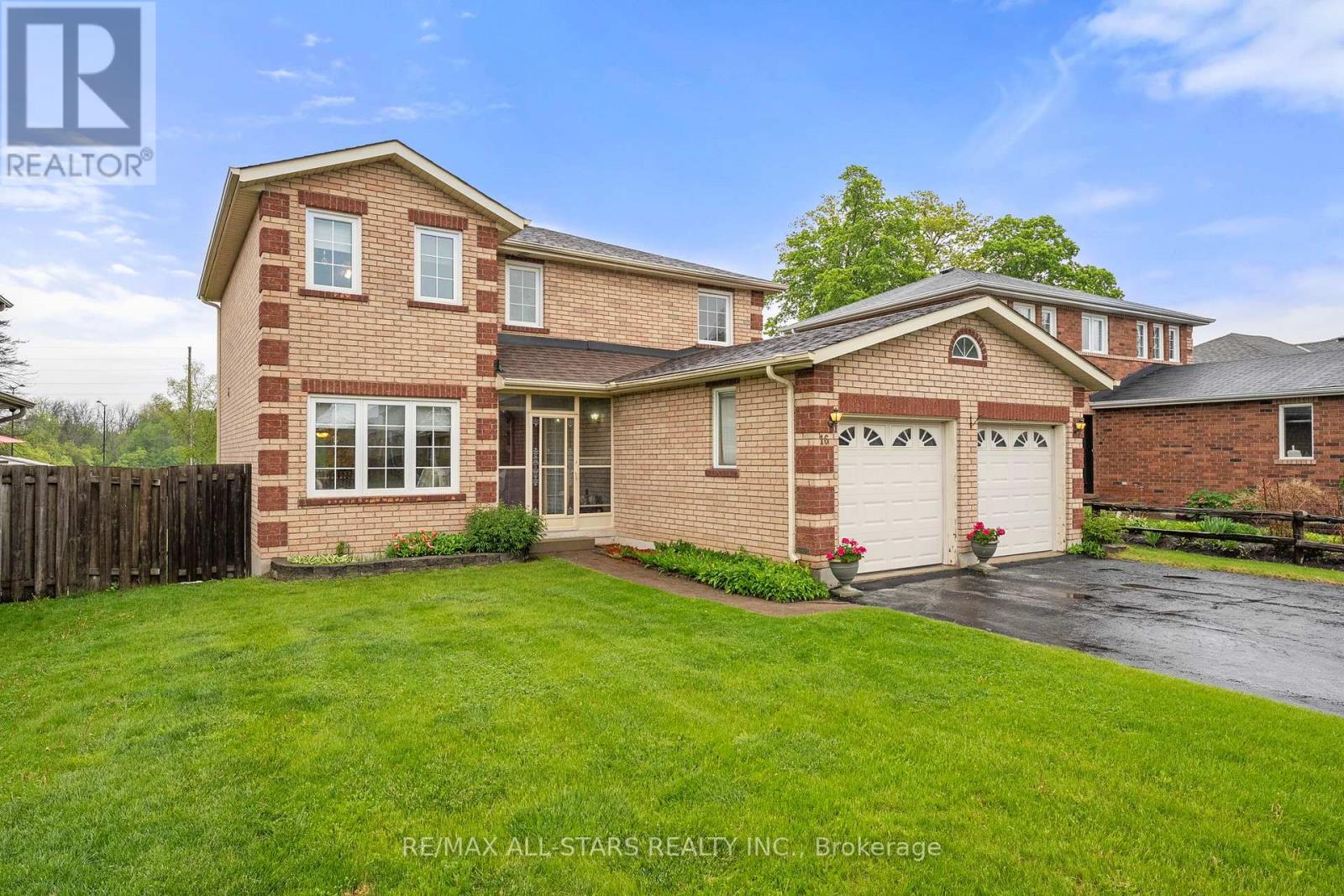 Property at 16 IVEAGH DRIVE image 2