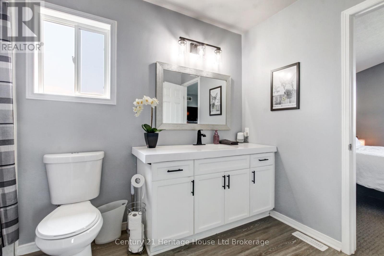 63 Woodhatch Crescent, Ingersoll, Ontario  N5C 0A3 - Photo 16 - X12250333