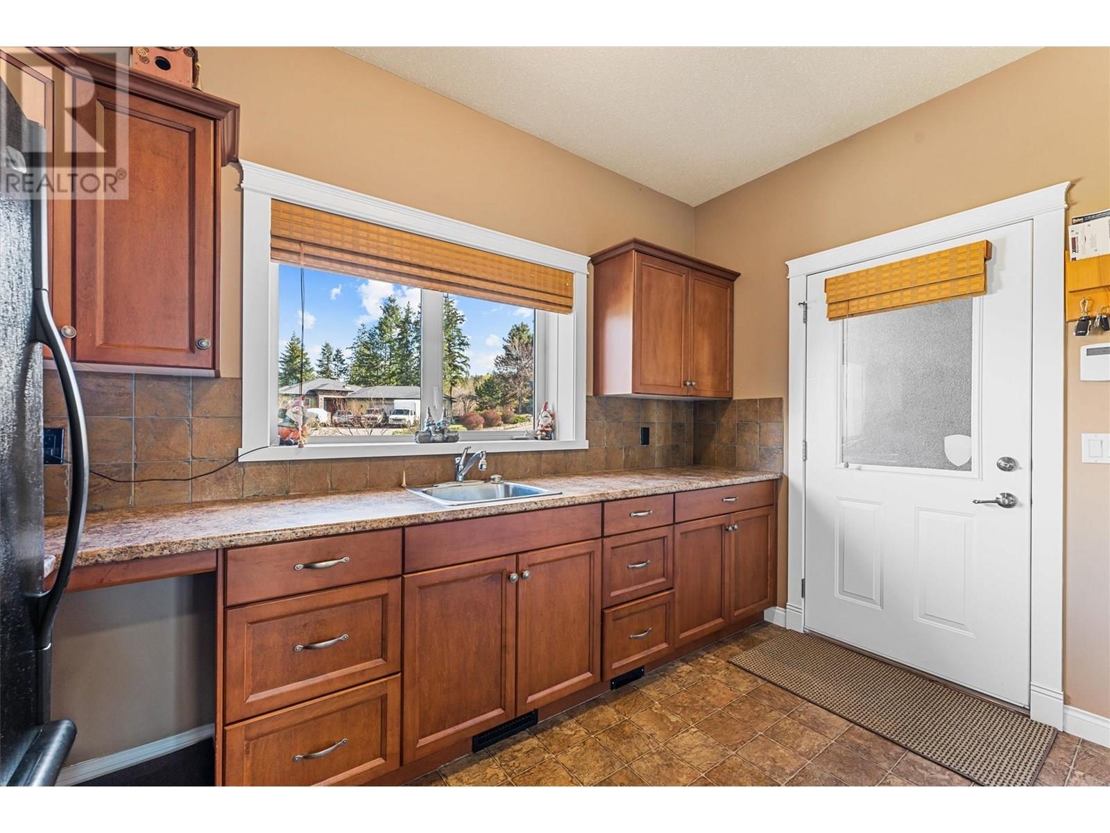 Property at 10726 Nighthawk Road Unit# 30 image 2
