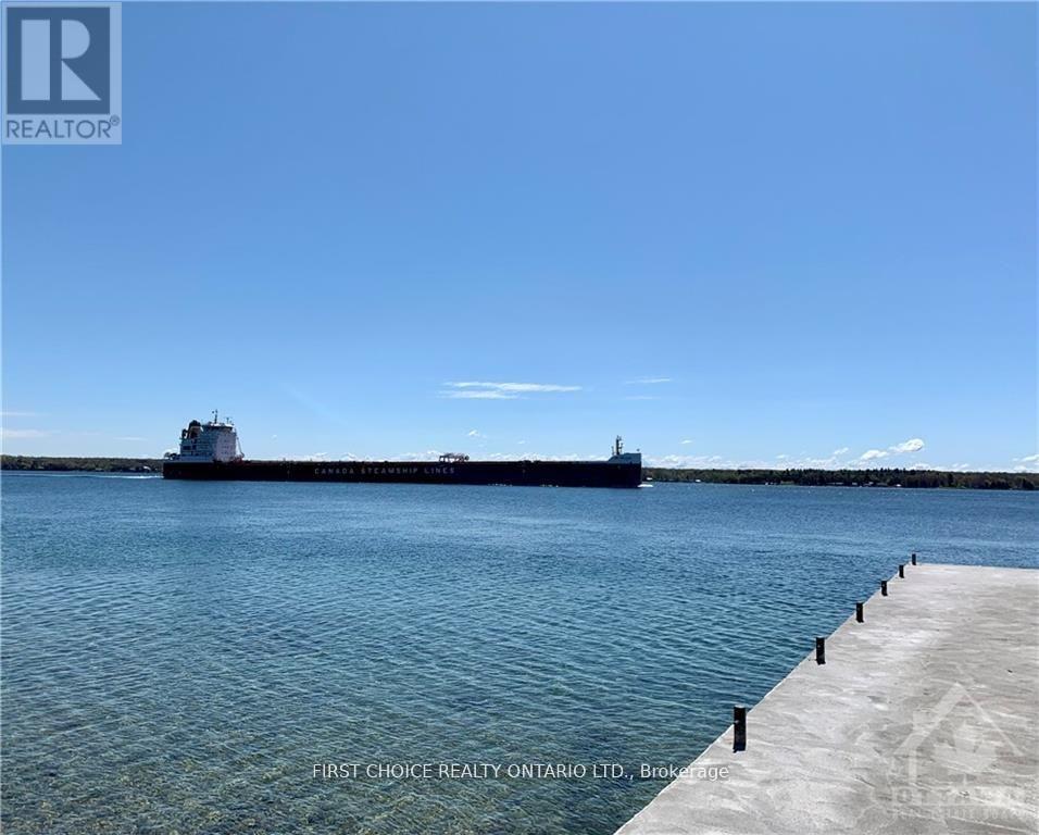 4 Shoreside Way S, Augusta, Ontario  K6V 5T1 - Photo 2 - X12251514