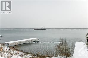 4 Shoreside Way S, Augusta, Ontario  K6V 5T1 - Photo 5 - X12251514