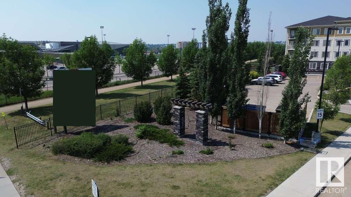 Property at #302 3670 139 AV NW image 2