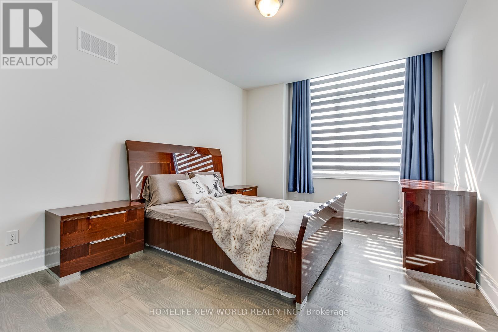 349 Torrey Pines Road, Vaughan, Ontario  L4H 3X3 - Photo 23 - N12251471