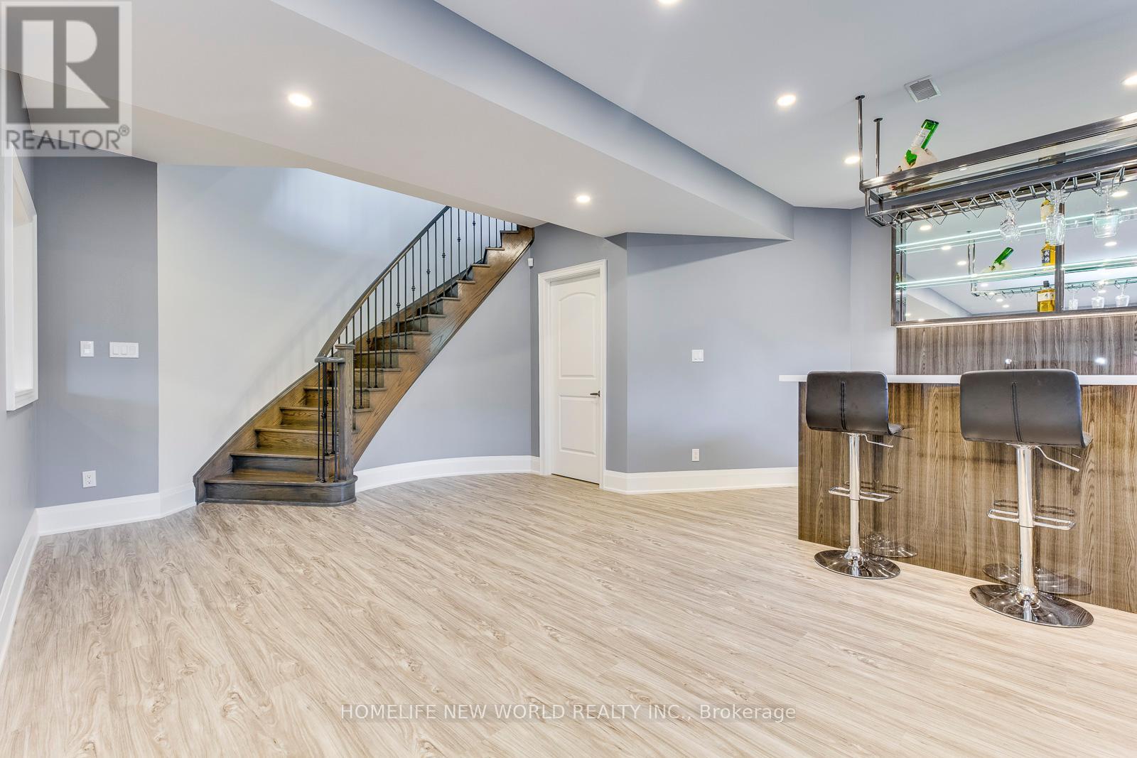 349 Torrey Pines Road, Vaughan, Ontario  L4H 3X3 - Photo 32 - N12251471